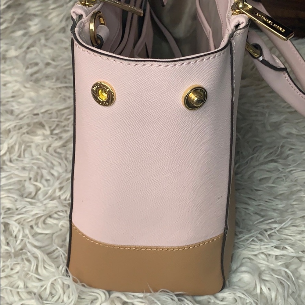 Authentic Michael Kors Handbag - image 3